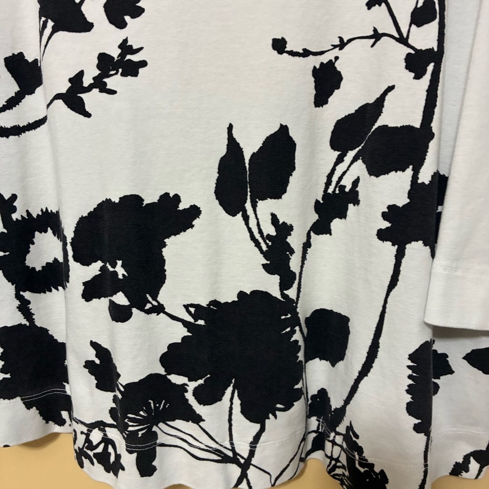 Chico’s 3/4-Sleeve Floral Blouse Women’s XXL Black Pima Cotton - Picture 3 of 4